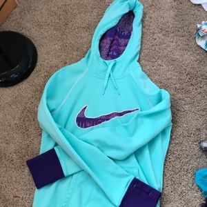 Girls Nike Therma-Fit Hoodie